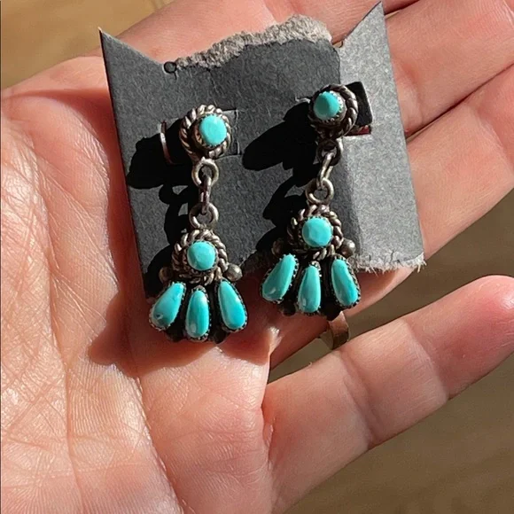 Native American Zuni, Sterling, silver Turquoise Dangle Earrings - Picture 5 of 5
